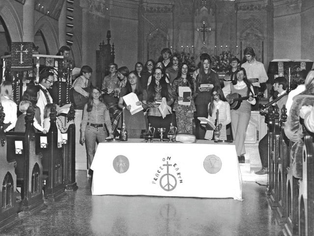 Народные певцы на мессе, 1970-е годы