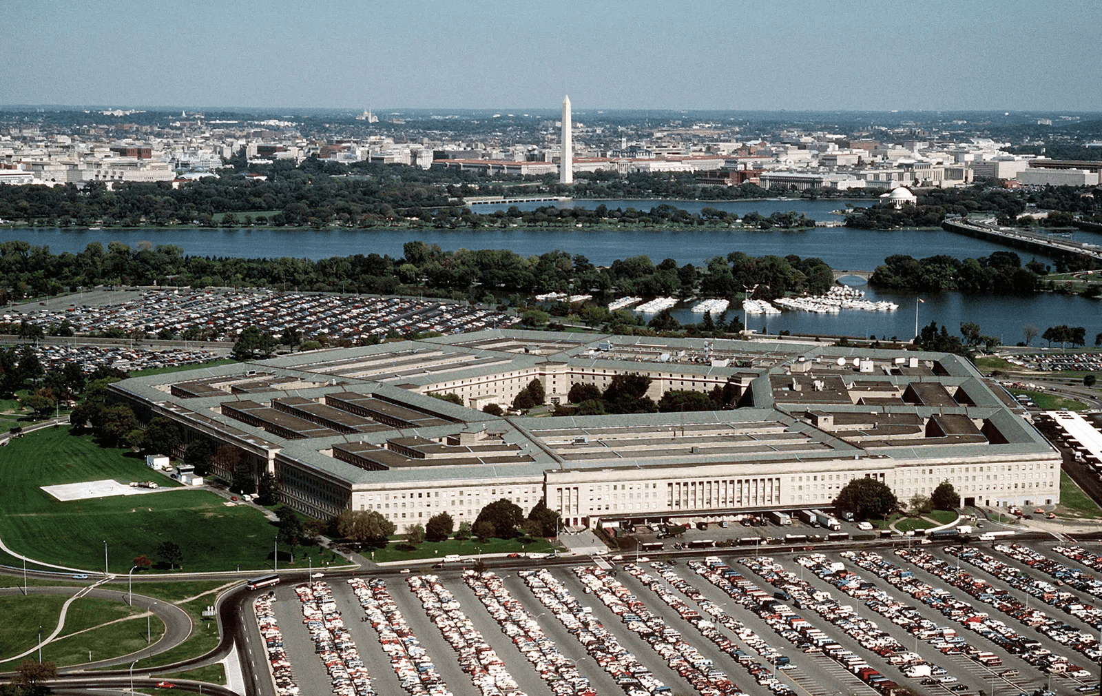 США возобновили поставки некоторых видов вооружения Украине — AP